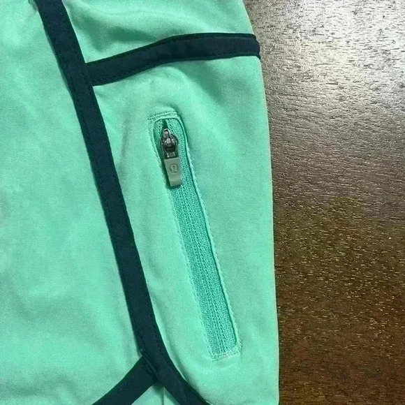 Lululemon Tracker Short - Picture 7 of 12